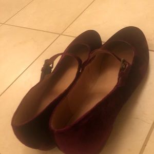Madewell Coralie wine colored velvet Maryjane size 9